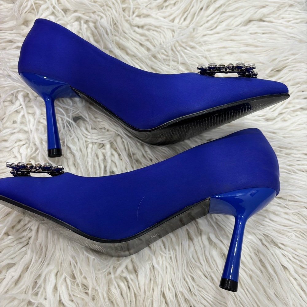 Royal Blue Satin Heels with Crystal
Buckle Embellishment - Size 8 - Picture 2 of 4